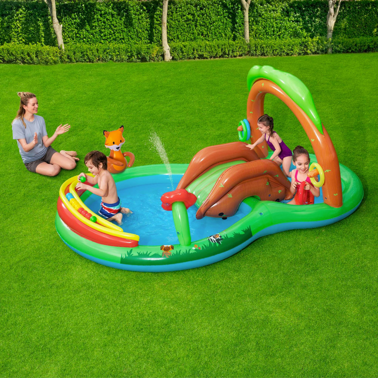 Aire De Jeu Gonflable Avec Toboggan Et Jet D Eau Forest Pataugeoire De 230 X 0 X 130 Cm